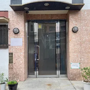 House Lee 일본
