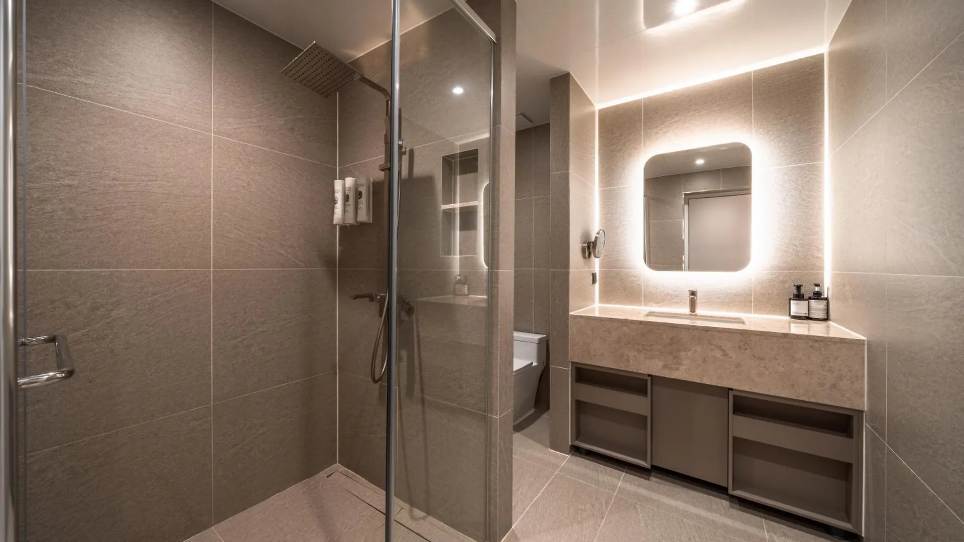 Comfort Inn Yeouido Seúl 3*,  Corea del Sur